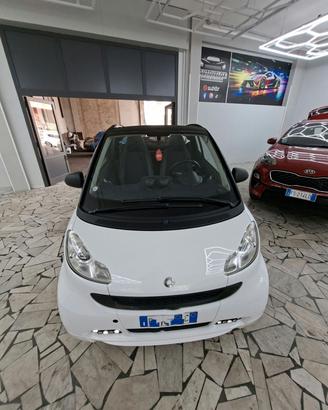 Smart ForTwo 1000 52 kW MHD cabrio passion