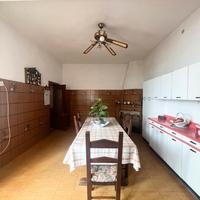 Villetta a schiera con cortile