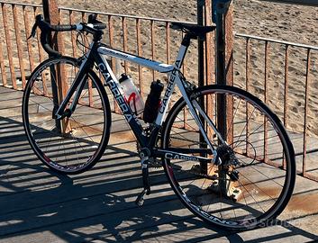 Bici da corsa Carrera carbon 60 SHM UD