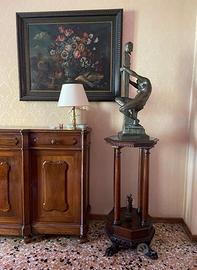 Specchi, cassettiera legno e marmo, letto ottone