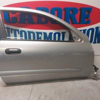 Porta anteriore destra Nissan Almera del 2002