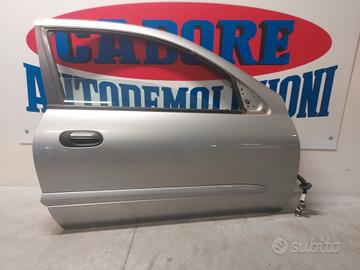 Porta anteriore destra Nissan Almera del 2002