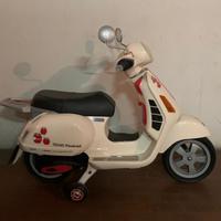Vespa elettrica per bambini Peg Perego 12V