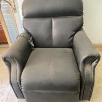 Poltrona massaggiante pelle nera