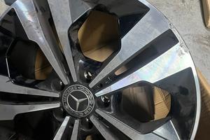 Cerchi originali mercedes GLA 235 /55/18”