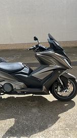 Kymco ak 550