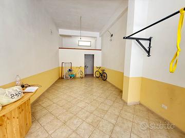 Rif.D06174| negozio siracusa