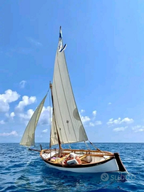 Gozzo in legno a Vela Latina