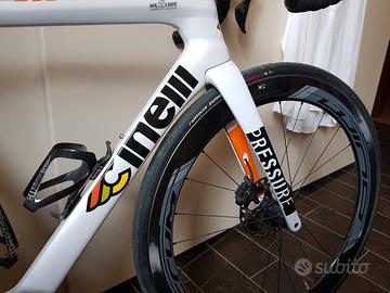 Bici strada Cinelli Pressure
