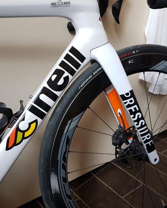 Bici strada Cinelli Pressure