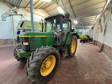 Trattore John Deere 6210