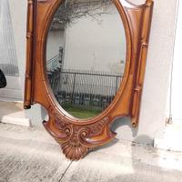 Grande specchio in legno lavorato vintage 