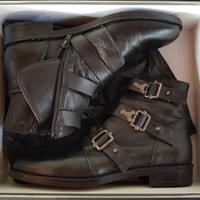 Stivaletto in pelle donna