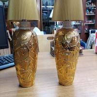 bottiglie vintage decori oro adattate a lampade 
