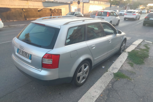 Audi A4 1.9 TDI 130 CV 6 marce