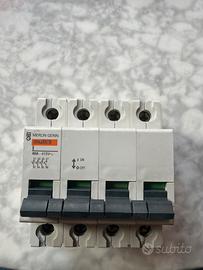 interruttore magnetotermico Merlin Gerin