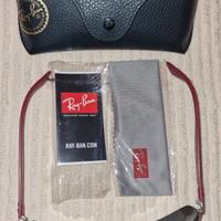 occhiale da sole Ray-Ban vintage.