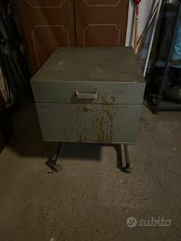 Schedario vintage molto grande