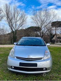 Prius ibrida domenica ecologica? si circola!