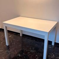 Tavolo Ikea Laneberg allungabile bianco