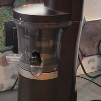 Estrattore Panasonic Slow Juicer MJ-L700