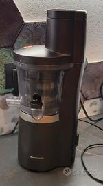 Estrattore Panasonic Slow Juicer MJ-L700