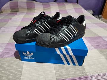 scarpe snikers Adidas superstar 42 2/3
