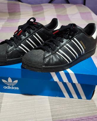 scarpe snikers Adidas superstar 42 2/3