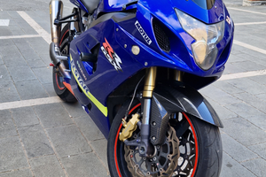 Suzuki gsx r 600 k4