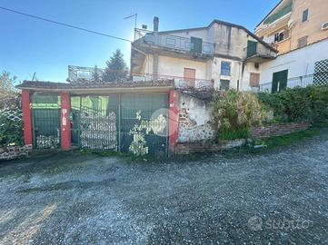 CASA SEMINDIPENDENTE A MONTALTO UFFUGO