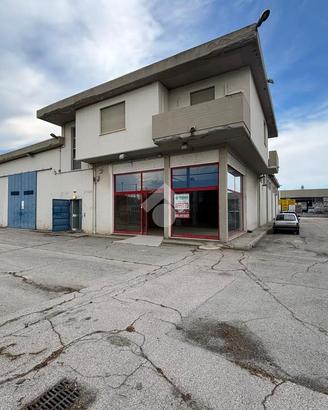 CAPANNONE A CITTÀ SANT'ANGELO