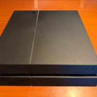 Ps4 fat 500 gb più giochi e accessori.