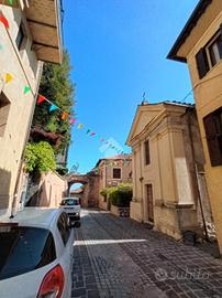 MONOLOCALE A BELLEGRA