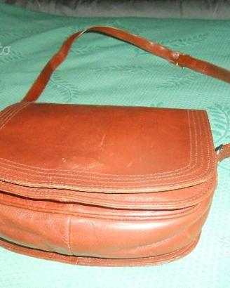 Borsa firmata
