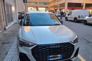 Audi q3 1.5  hybrid 2021 s line