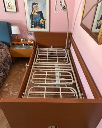 Letto elettrico per disabili/anziani