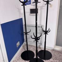 3 Appendiabiti minimal da terra in metallo nero