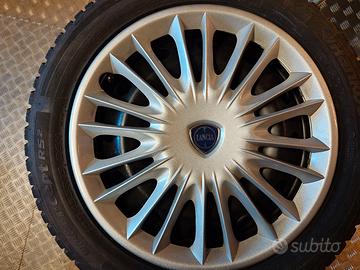 Set 4 cerchi con 4 gomme Winter Hankook nuove