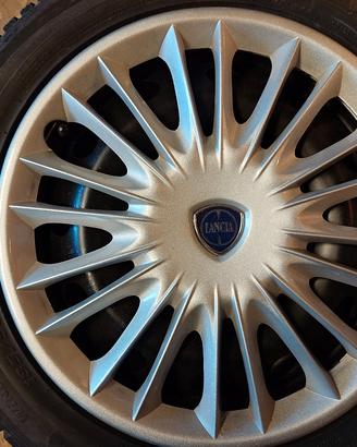 Set 4 cerchi con 4 gomme Winter Hankook nuove