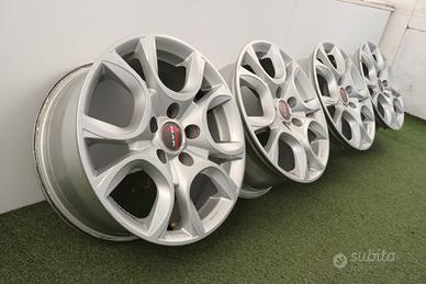Cerchi in lega Alfa Romeo Jeep Fiat 500x 16