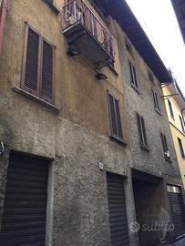 Immobile di 105 m² con 4 locali a Canzo