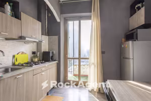 APPARTAMENTO DI CINQUE LOCALI FRAZIONABILE CON DUE