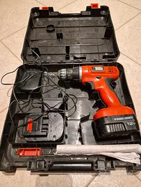 Avvitatore Black Decker EPC12CABK doppia batteria