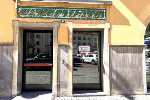 NEGOZIO A TIRANO