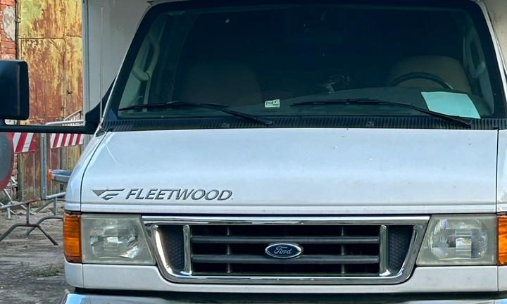 Camper americano mansardato