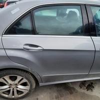 MERCEDES-BENZ E220 ANNO 2010 - PORTA POSTERIORE DE