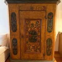 Armadio antico 1700