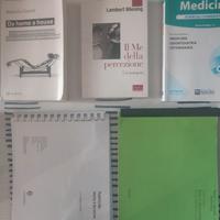 Libri universitari a 8€