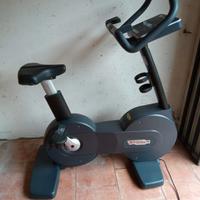 cyclette new bike excite led 700 tecnogym