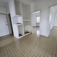 4 LOCALI A BOSCONERO